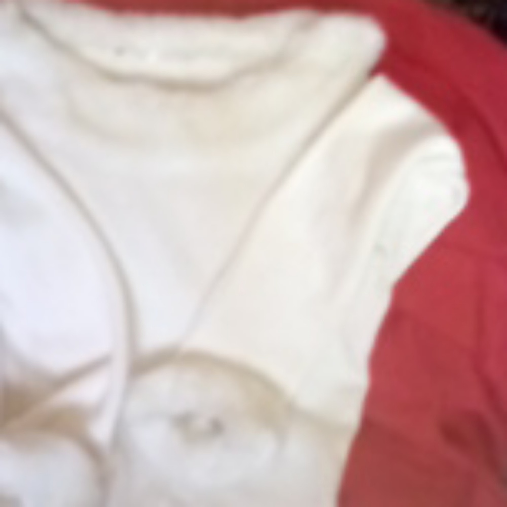 Off white Sweater sz.med/lg